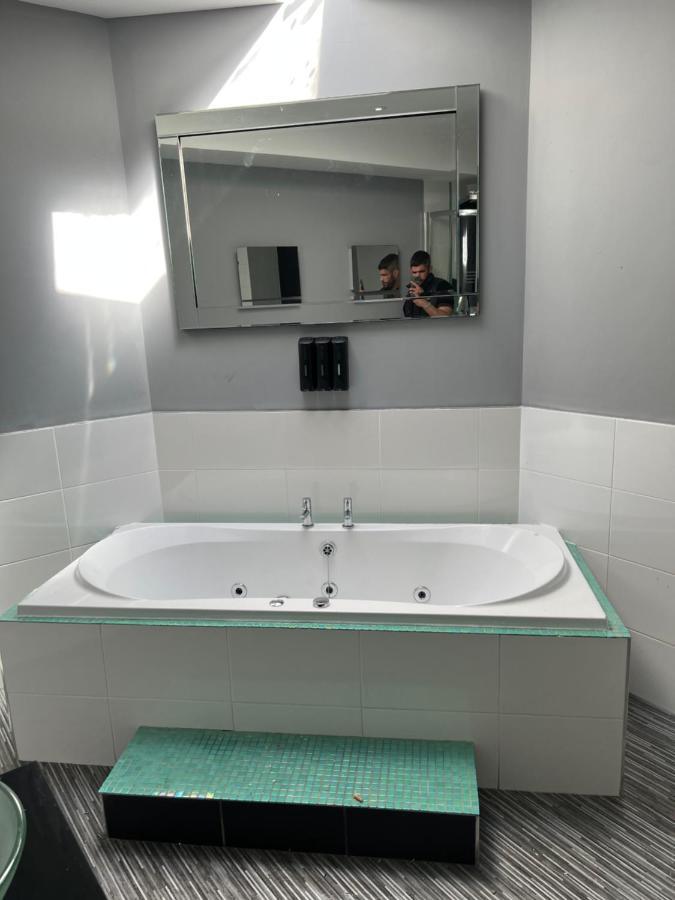 Boutique Blackpool 2 Bed Grey Apartment Sleeps 10 Экстерьер фото